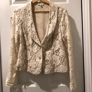 CAbi women’s blazer